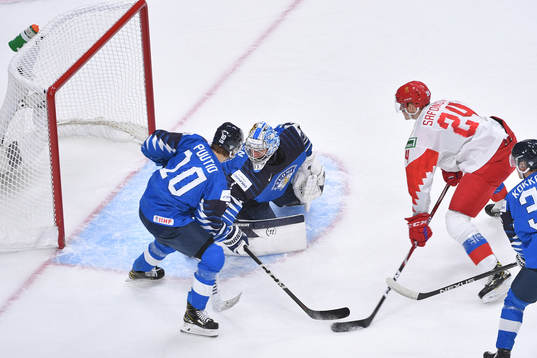 Ilya Safonov of Russia scores the 1-0 goal in the first