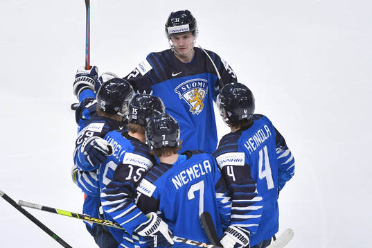 Anton Lundell, Kasper Simontaival, Topi Niemela, Matias