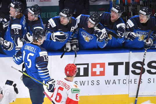 Anton Lundell of Finland celebrates the 1-1 goal at the