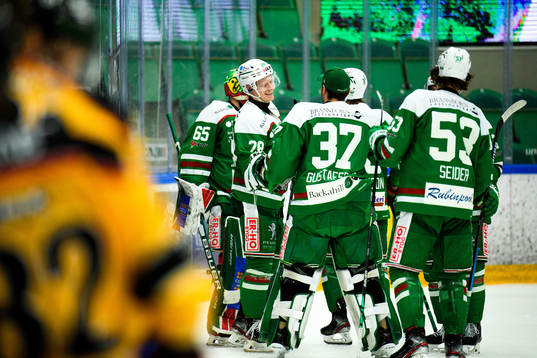 Rögles Anton Bengtsson jublar