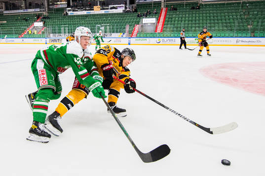 Rögles Olli Palola och Luleås Erik Gustafsson