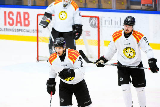 Brynäs Kristofer Berglund och Marcus Björk deppar