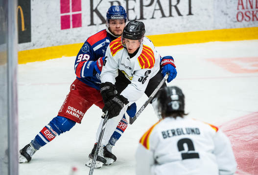 Oskarshamns Oliver Larsen och Brynäs Linus Ölund