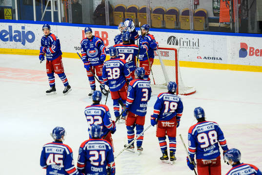 Oskarshamns spelare jublar
