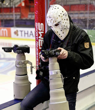 Bildbyråns fotograf Peter Holgersson med ”Pelle