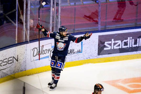 Linköpings Jaakko Rissanen jublar