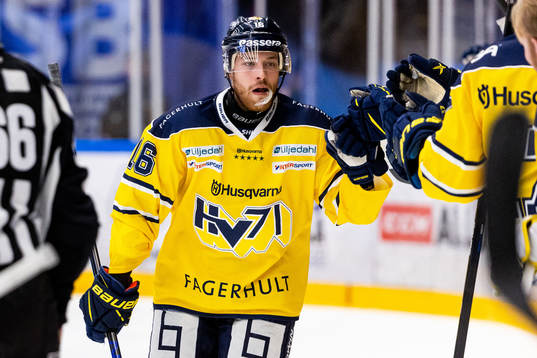 s Filip Sandberg jublar