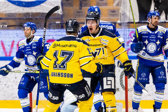 s Simon Önerud jublar