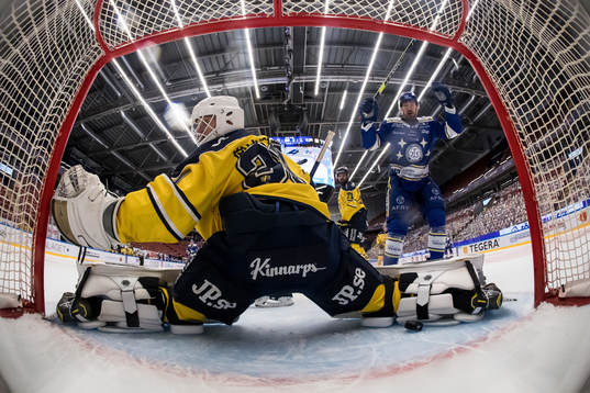Leksands Marek Hrivik jublar