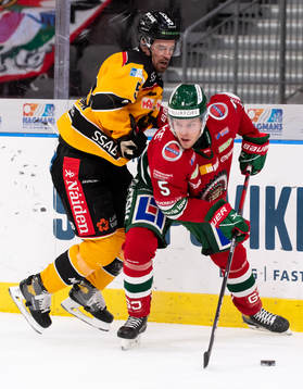 Luleås Eddie Larsson och Frölundas Filip Johansson