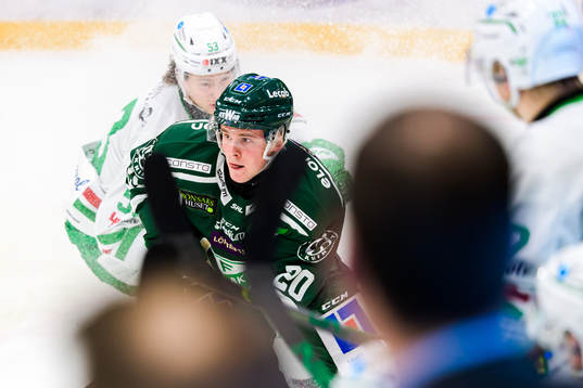 Färjestads Olle Lycksell