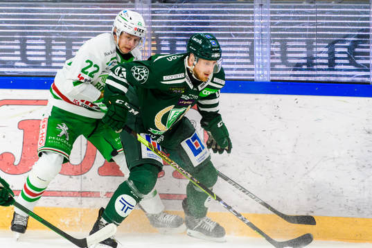 Rögles Samuel Jonsson och Färjestads Pontus Widerström