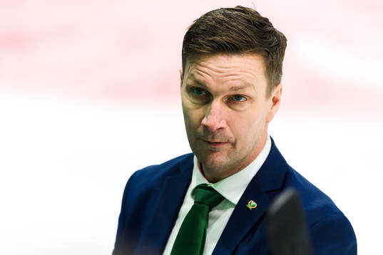 Färjestads huvudtränare Johan Pennerborn