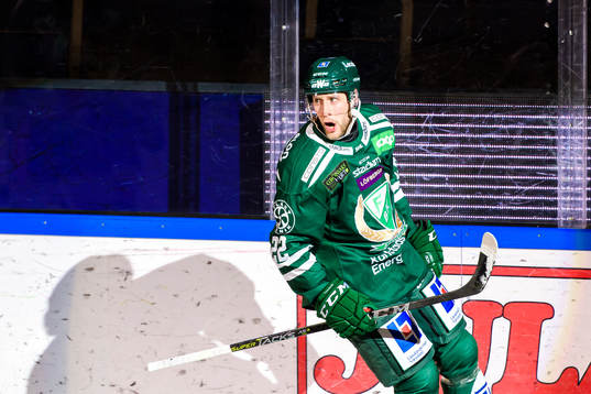 Färjestads Per Åslund jublar