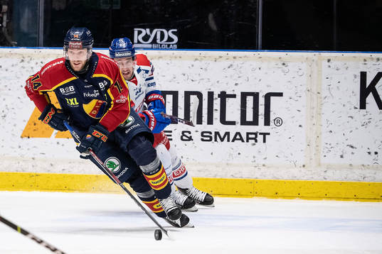 Djurgårdens Tom Wandell och Oskarshamns Max Veronneau