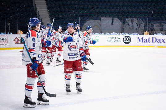 Oskarshamns spelare jublar