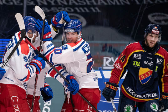 Oskarshamns Lance Bouma jublar