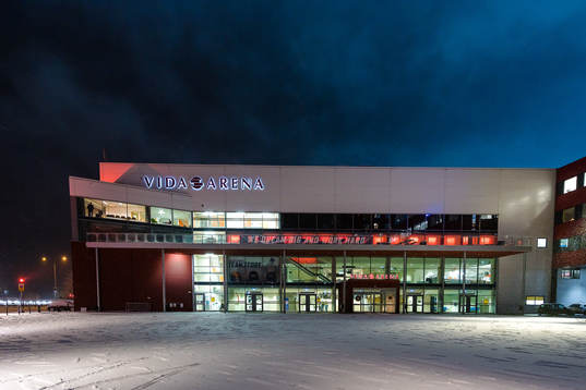 Exteriör vy av Vida arena före ishockeymatchen i SHL