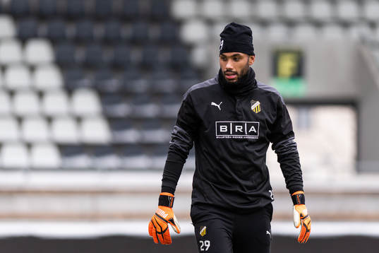 Målvakt Jonathan Ursin Rasheed