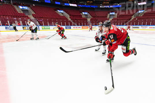 Örebros Robert Leino och Malmö Redhawks Emil Sylvegård