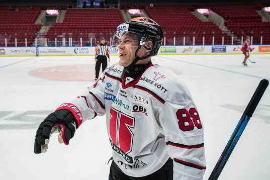 Örebros Joonas Rask jublar