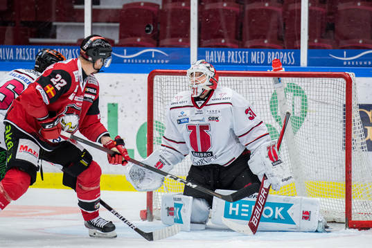 Malmö Redhawks Lars Bryggman oroar mot Örebros målvakt