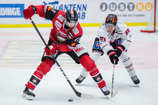 Malmö Redhawks Markus Lauridsen och Örebros Linus Öberg