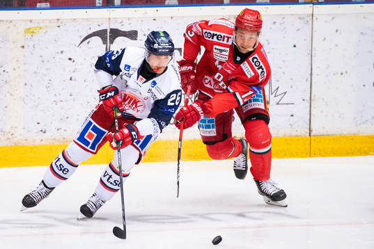 Västerviks Connor Jones och Modos Johan Harju