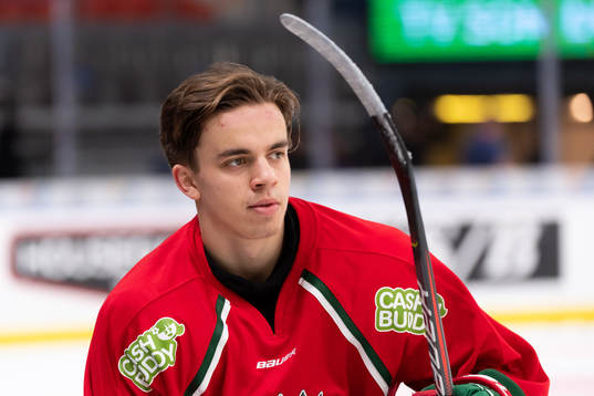 Frölundas Theo Nordlund innan ishockeymatchen i SHL mellan