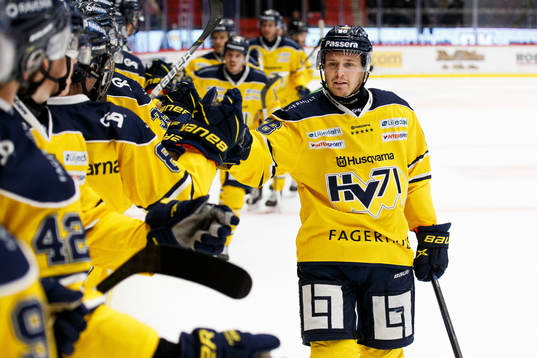 s Fredrik Forsberg jublar