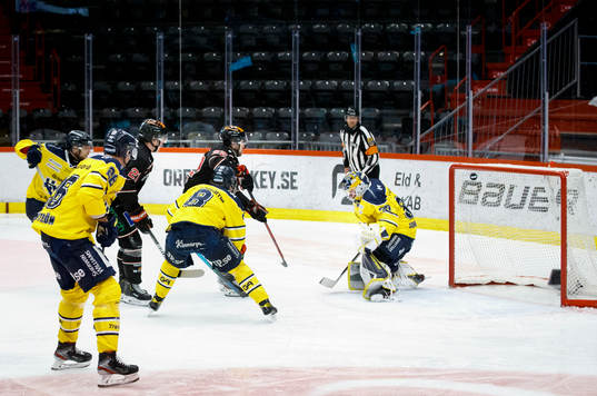 Örebros Jonathan Andersson gör 3-2