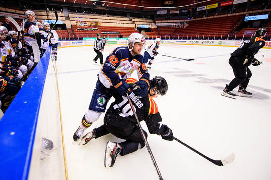 Djurgårdens Manuel Ågren och Brynäs Daniel Mannberg