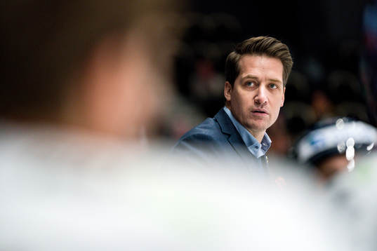 Växjös tränare Sam Hallam