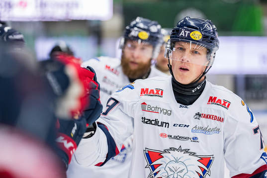 Linköpings Patrik Lundh jublar
