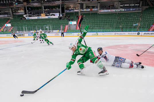 Rögles Adam Tambellini och Linköpings Daniel Ljungman