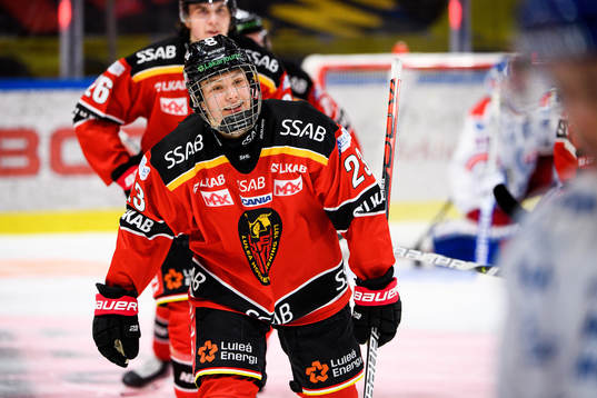 Luleås Fabian Lysell jublar