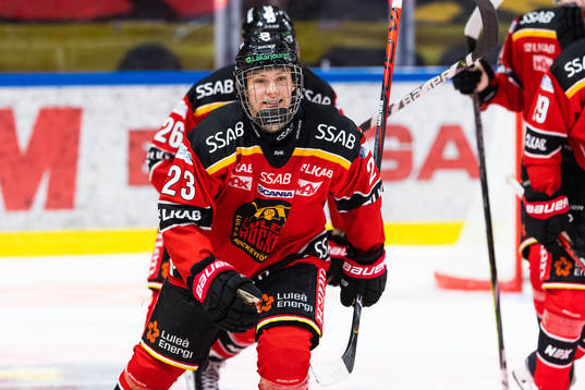 Luleås Fabian Lysell jublar