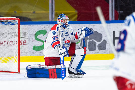 Oskarshamns målvakt Joe Cannata deppar