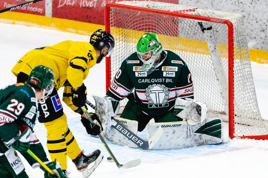 Tingsryds målvakt Adam Åhman