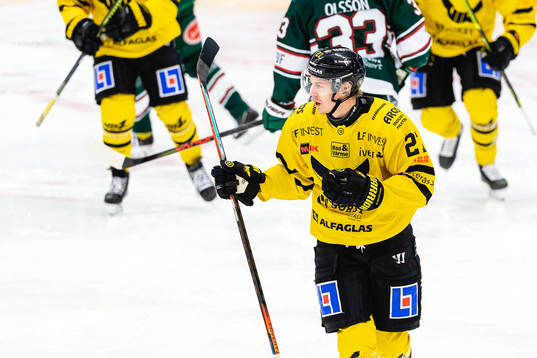 Västerås Sebastian Benker jublar