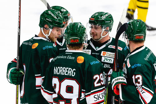 Tingsryds Martin Janolhs och Anton Svensson jublar