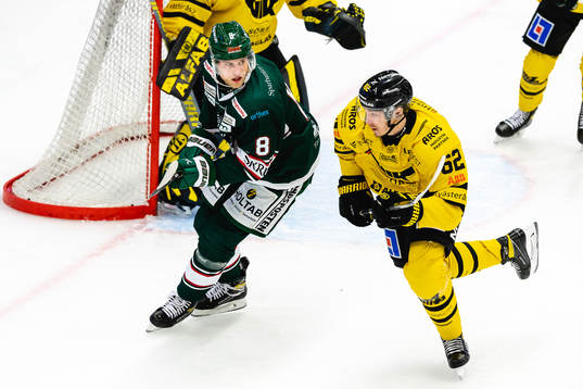 Tingsryds Martin Janolhs och Västerås Simon Åkerström