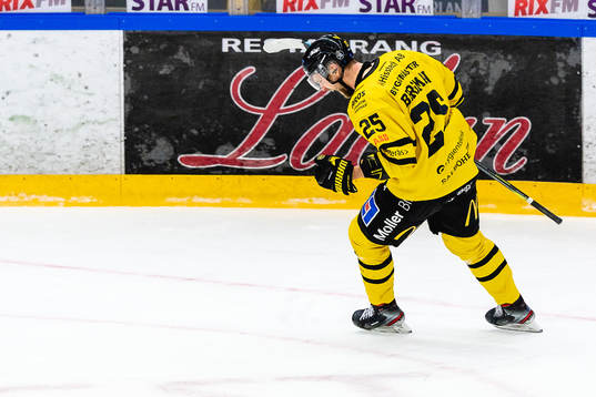Västerås Marcus Bergman jublar