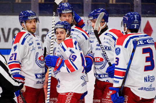 Oskarshamns Tyler Kelleher jublar