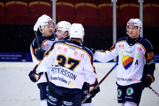 Djurgårdens Robert Nardella jublar