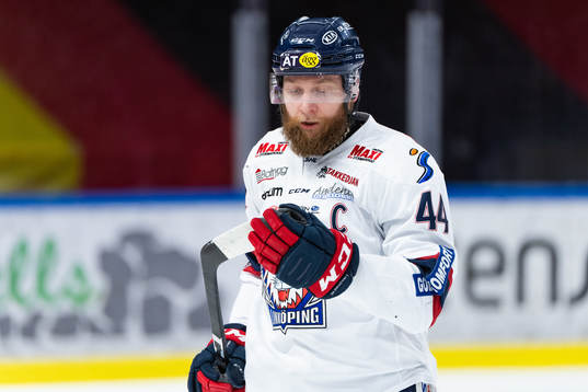 Linköpings Jonas Junland deppar