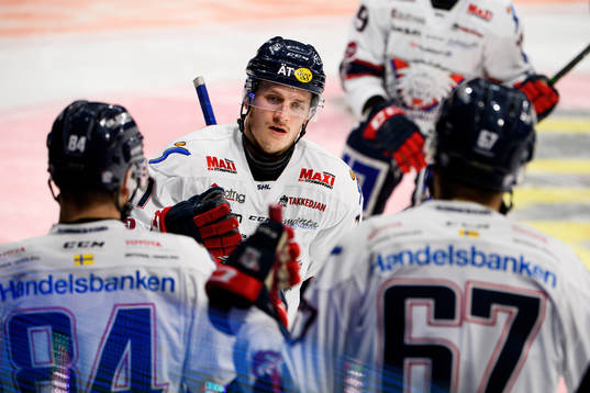 Linköpings Henrik Törnqvist jublar