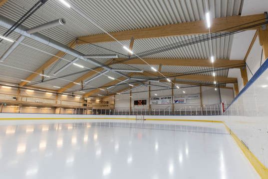 Ritorps ishall innan ishockeymatchen i SDHL mellan AIK och