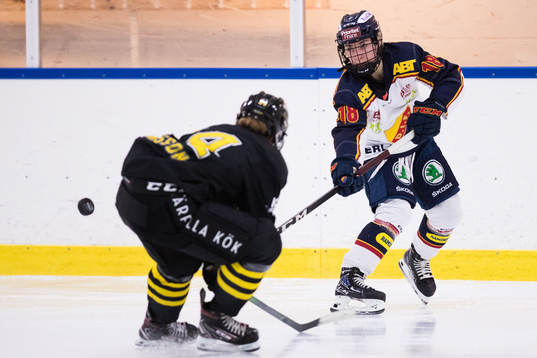 s Vilma Nilsson och Djurgårdens Alice Östensson
