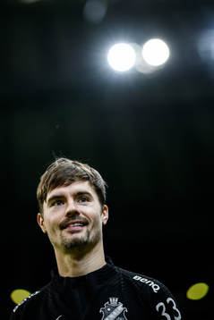 s Mikael Lustig